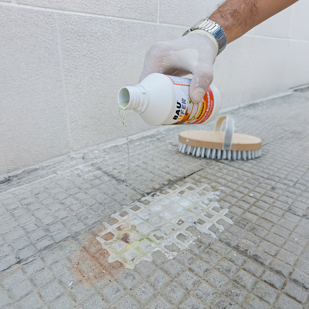 RIMUOVI RUGGINE BAUFER. Rimuove ruggine superficiale da pavimenti e rivestimenti
